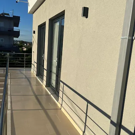 Apartment Dangolli House Vlorë