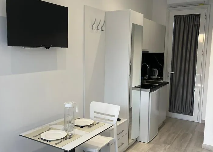 Dangolli House * Avlonya