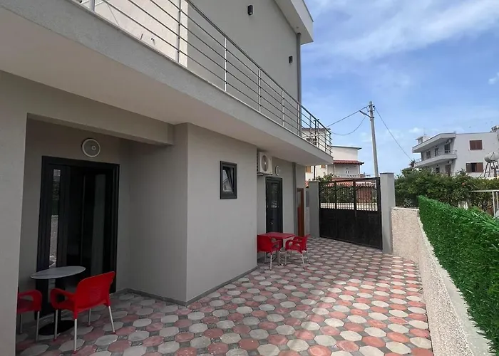 Dangolli House
